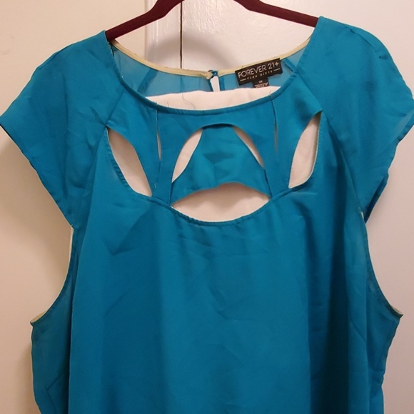 Short sleeve green blouse - Picture 4 of 4
